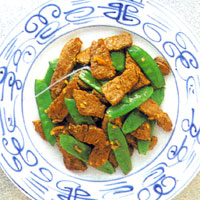 Stir-Fried Beef with Mange-tout